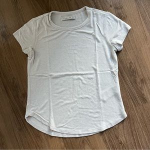Abercrombie & Fitch beige tshirt